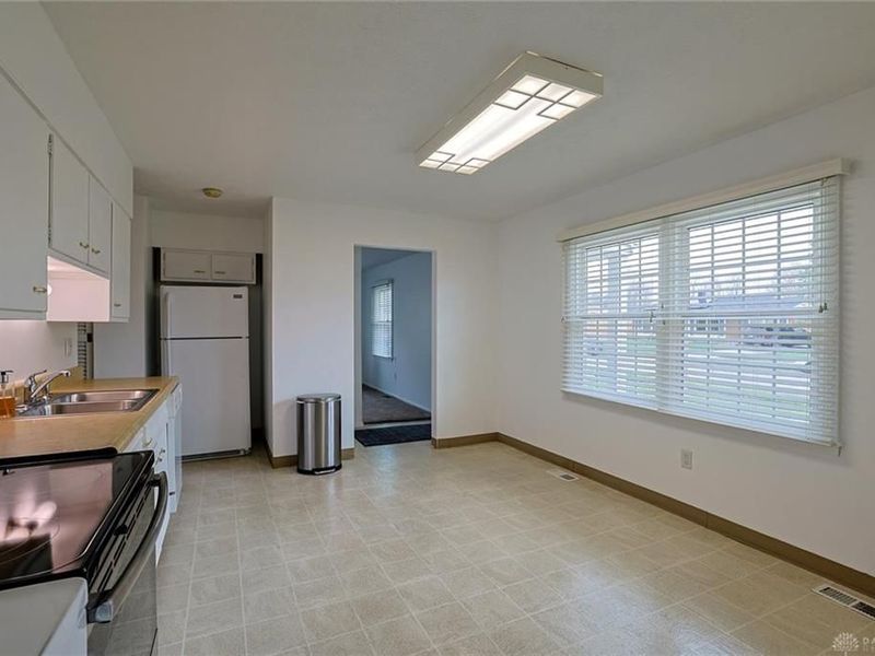 4307 Meadowcroft Road, Dayton, OH 45429 Photo 12