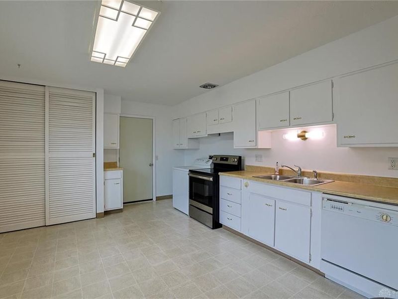 4307 Meadowcroft Road, Dayton, OH 45429 Photo 9