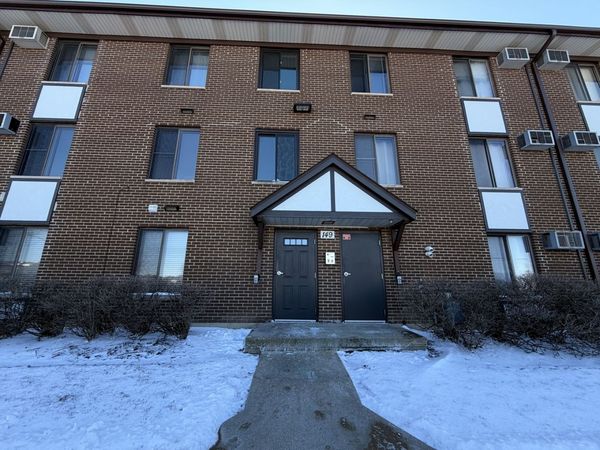 149 Gregory Street , Unit 10, Aurora, IL 60504
