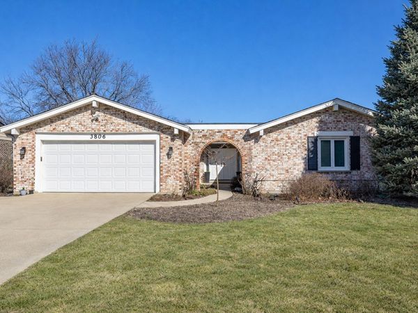 3806 Michael Lane , Glenview, IL 60026