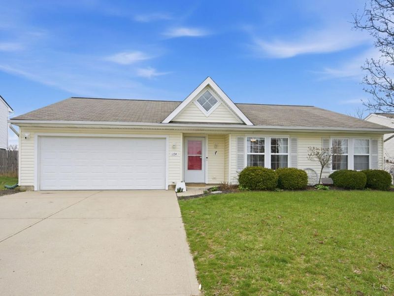 1194 Bugle Bluff Court, Lebanon, OH 45036 Photo 1