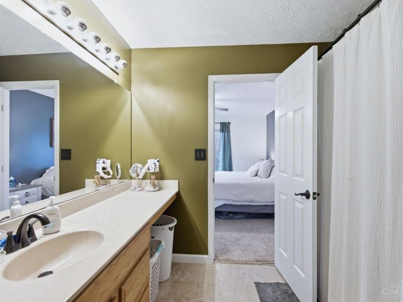 1194 Bugle Bluff Court, Lebanon, OH 45036 Photo 18