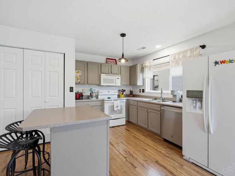 1194 Bugle Bluff Court, Lebanon, OH 45036 Photo 7