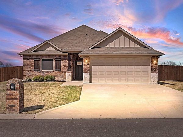 414 Mesa Drive , Lone Oak, TX 75453