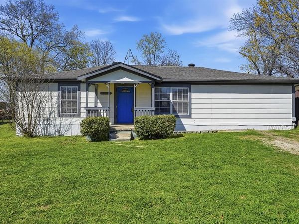 308 W Lamm Street, Blue Ridge, TX 75424