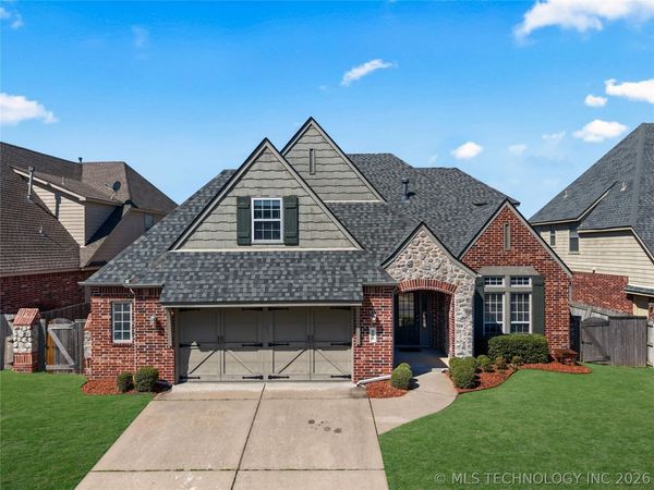 808 S Butternut Avenue , Broken Arrow, OK 74012