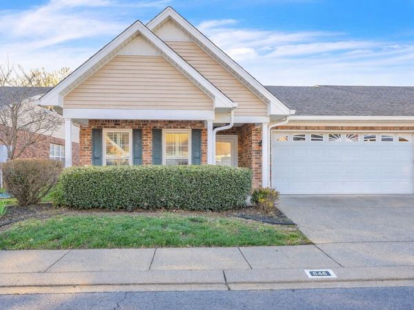 646 Forest Glen Cir , Murfreesboro, TN 37128