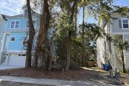 61 Sandcastle Court photo 4