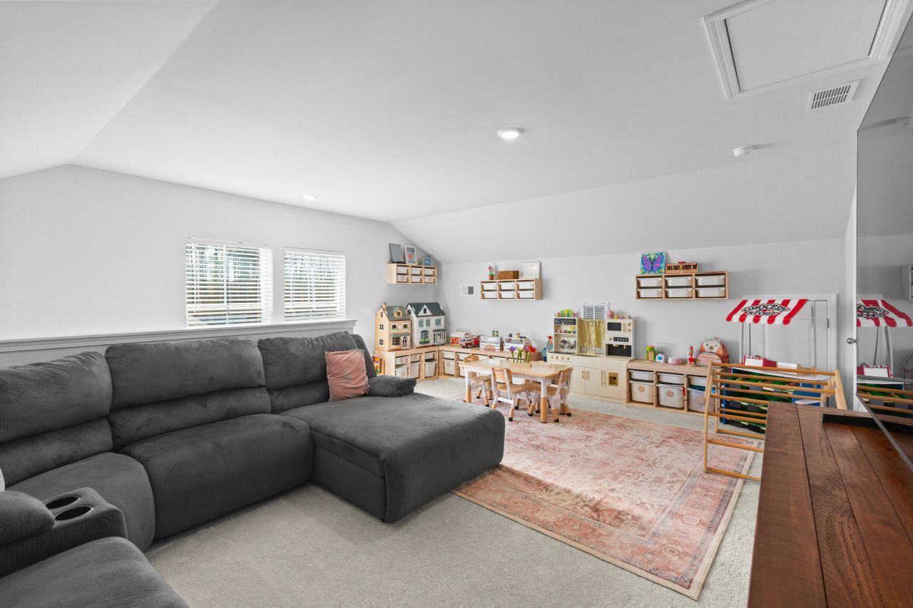 1844 Nola Run Photo 37