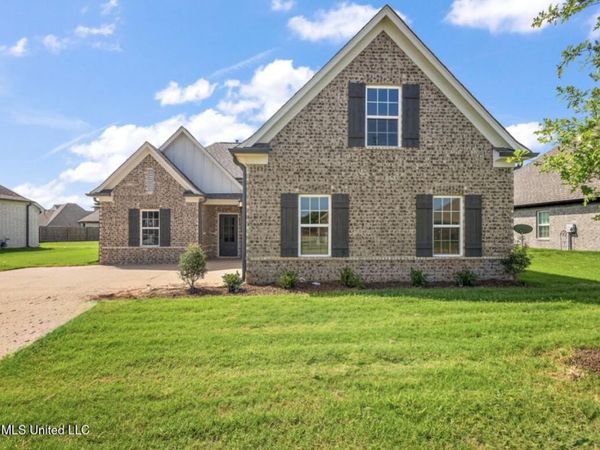 13830 Wesley Banks Boulevard, Olive Branch, MS 38654