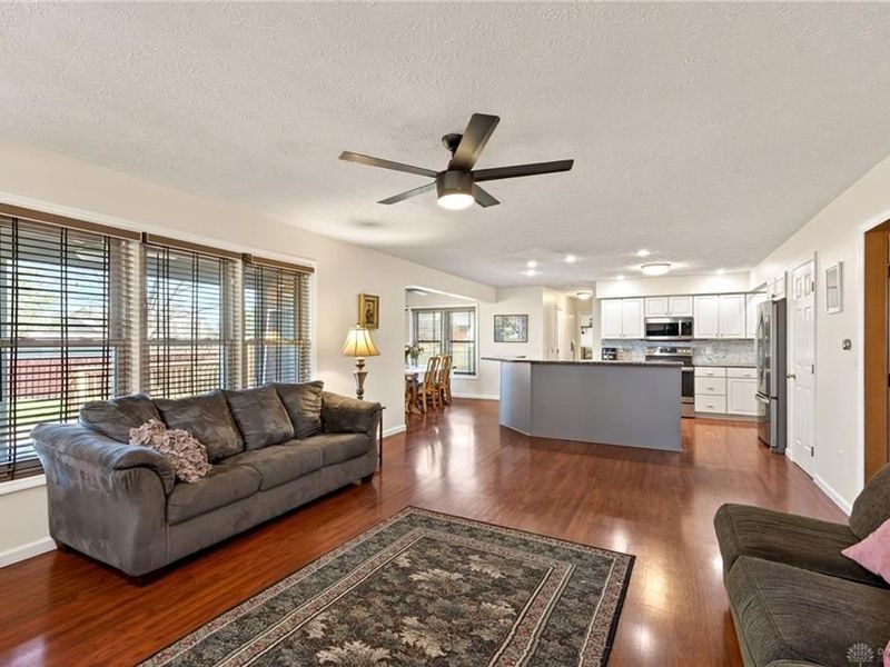 108 Mendy Court, Englewood, OH 45322 Photo 12