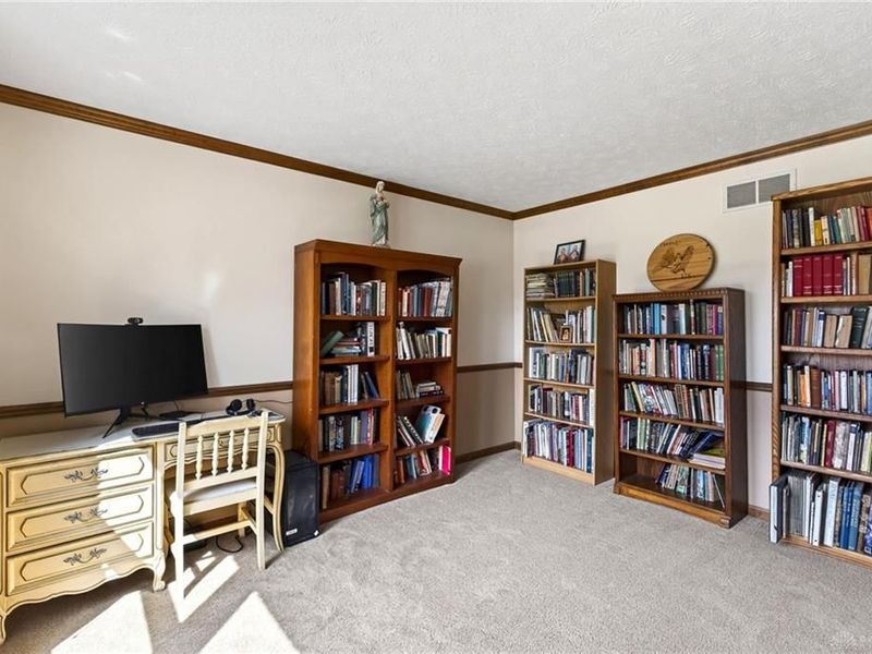 108 Mendy Court, Englewood, OH 45322 Photo 6