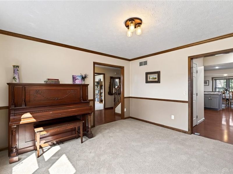 108 Mendy Court, Englewood, OH 45322 Photo 9