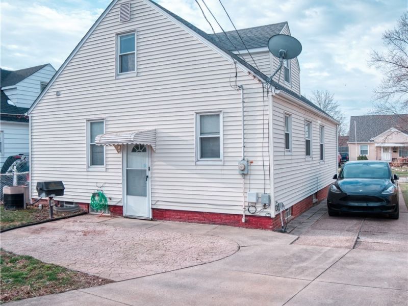 7514 Arden Avenue , Parma, OH 44129 Photo 21