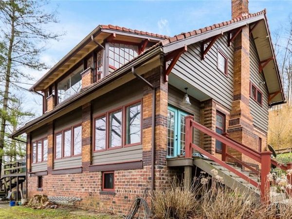 6405 N River Road , Zanesville, OH 43701