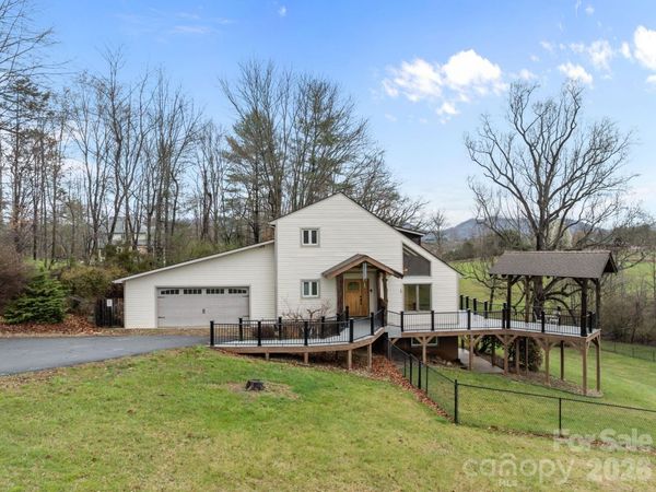 234 Justice Ridge Road, Candler, NC 28715
