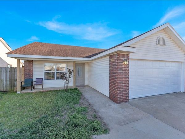 1252 W Bishop Drive , Rogers, AR 72756