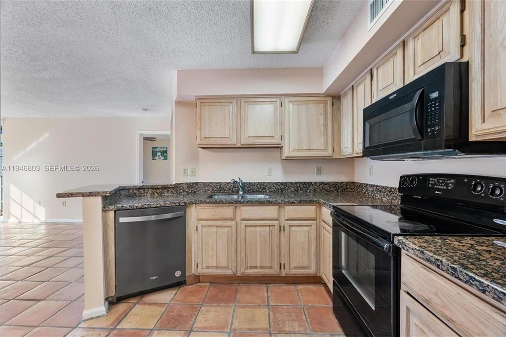 1280 S Alhambra Circle, Unit 2211, Coral Gables, FL 33146 Photo