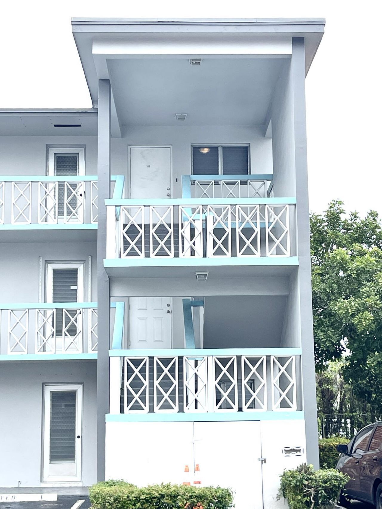 1021 Crystal Lake Drive, Unit 315, Deerfield Beach, FL 33064 Photo