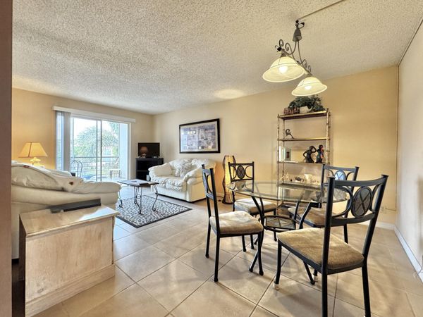 2515 NE 2nd Court, Unit 315, Boynton Beach, FL 33435