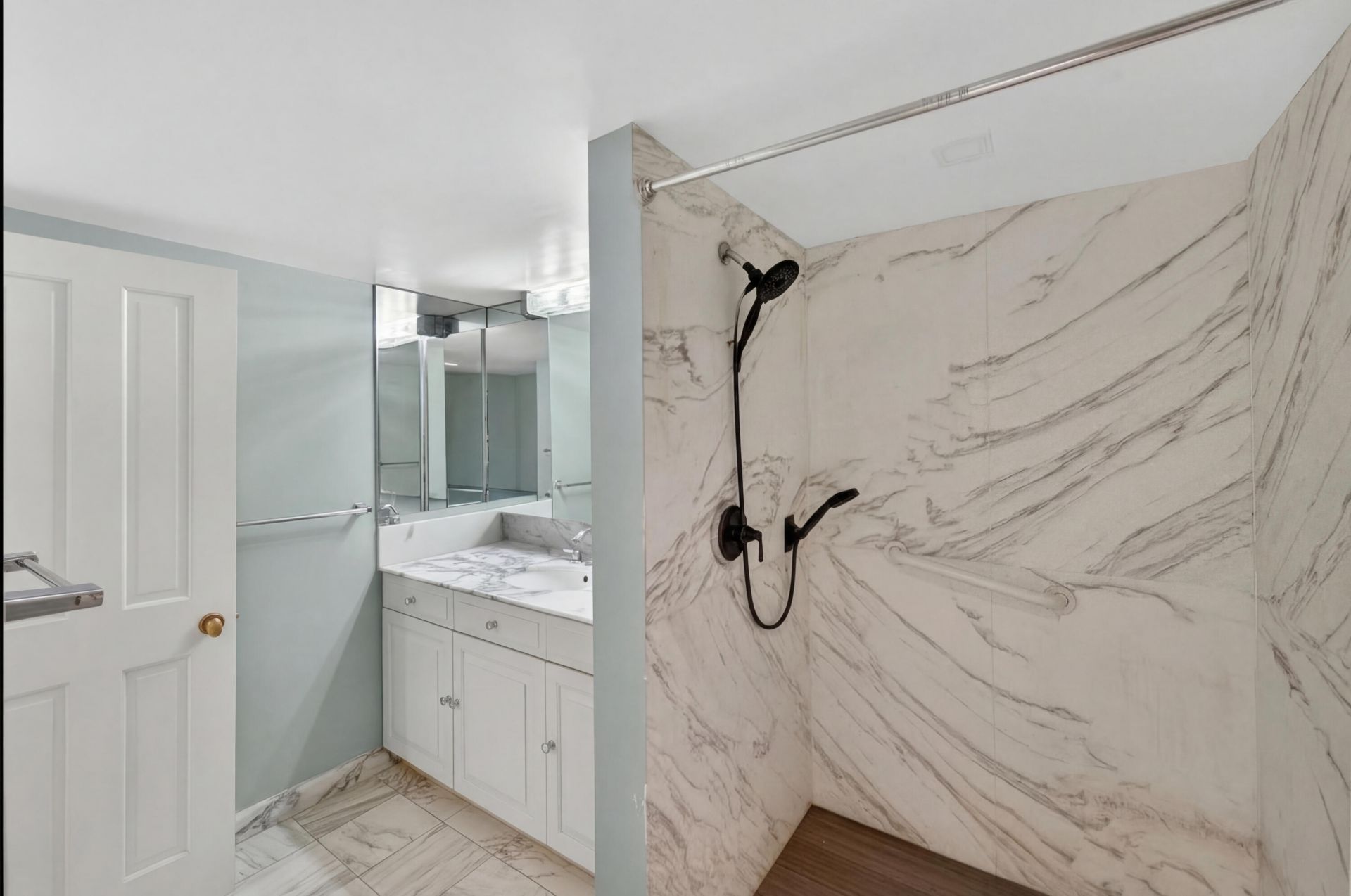 5500 Collins Avenue, Unit 302, Miami Beach, FL 33140 Photo