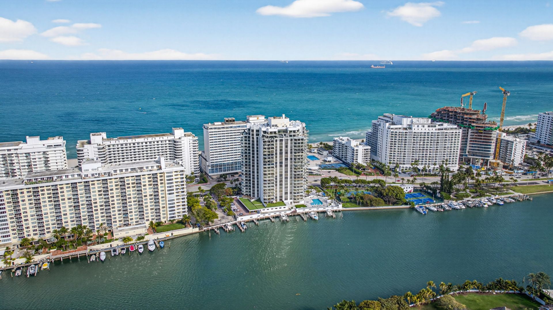 5500 Collins Avenue, Unit 302, Miami Beach, FL 33140 Photo