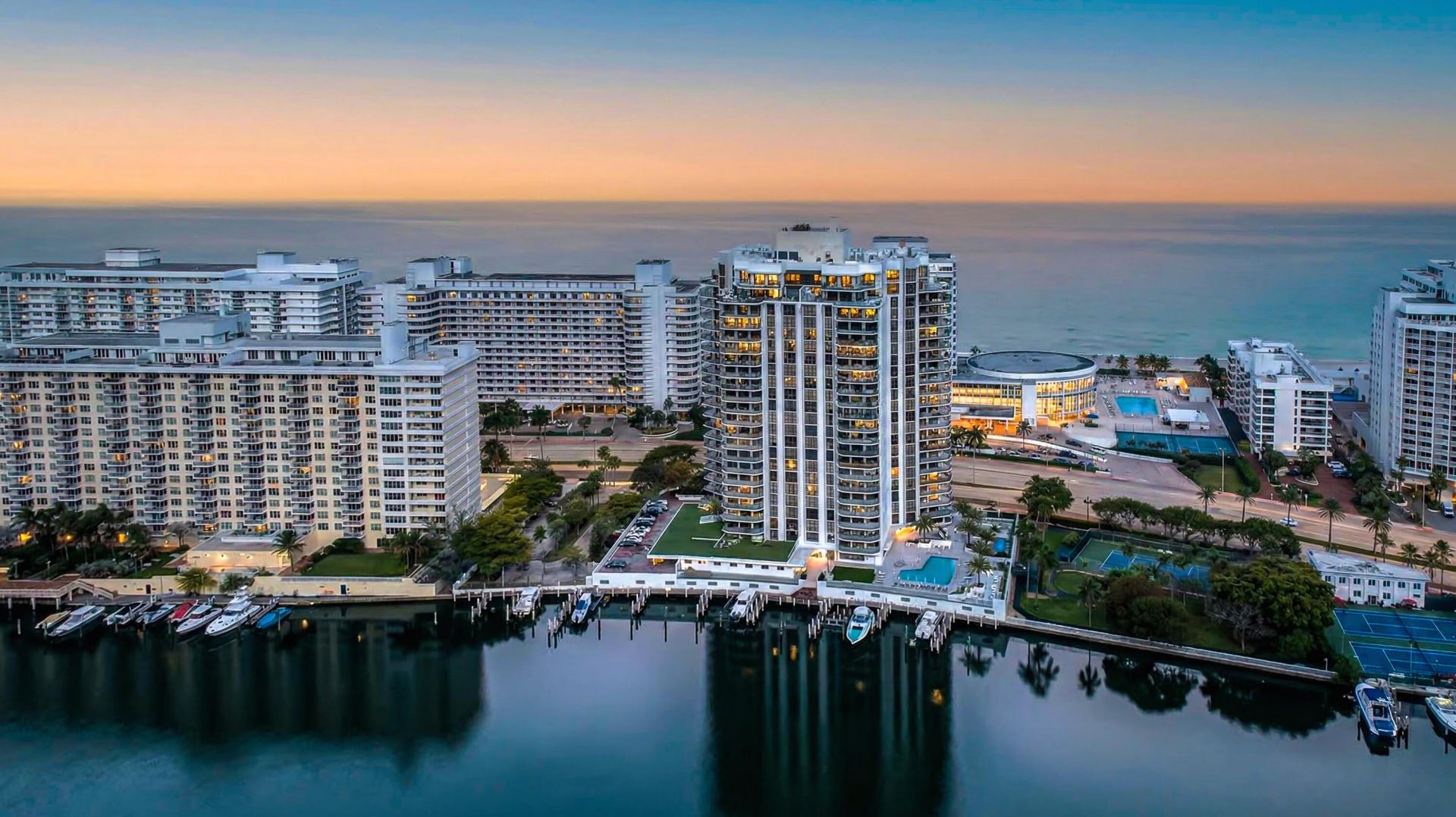 5500 Collins Avenue, Unit 302, Miami Beach, FL 33140 Photo