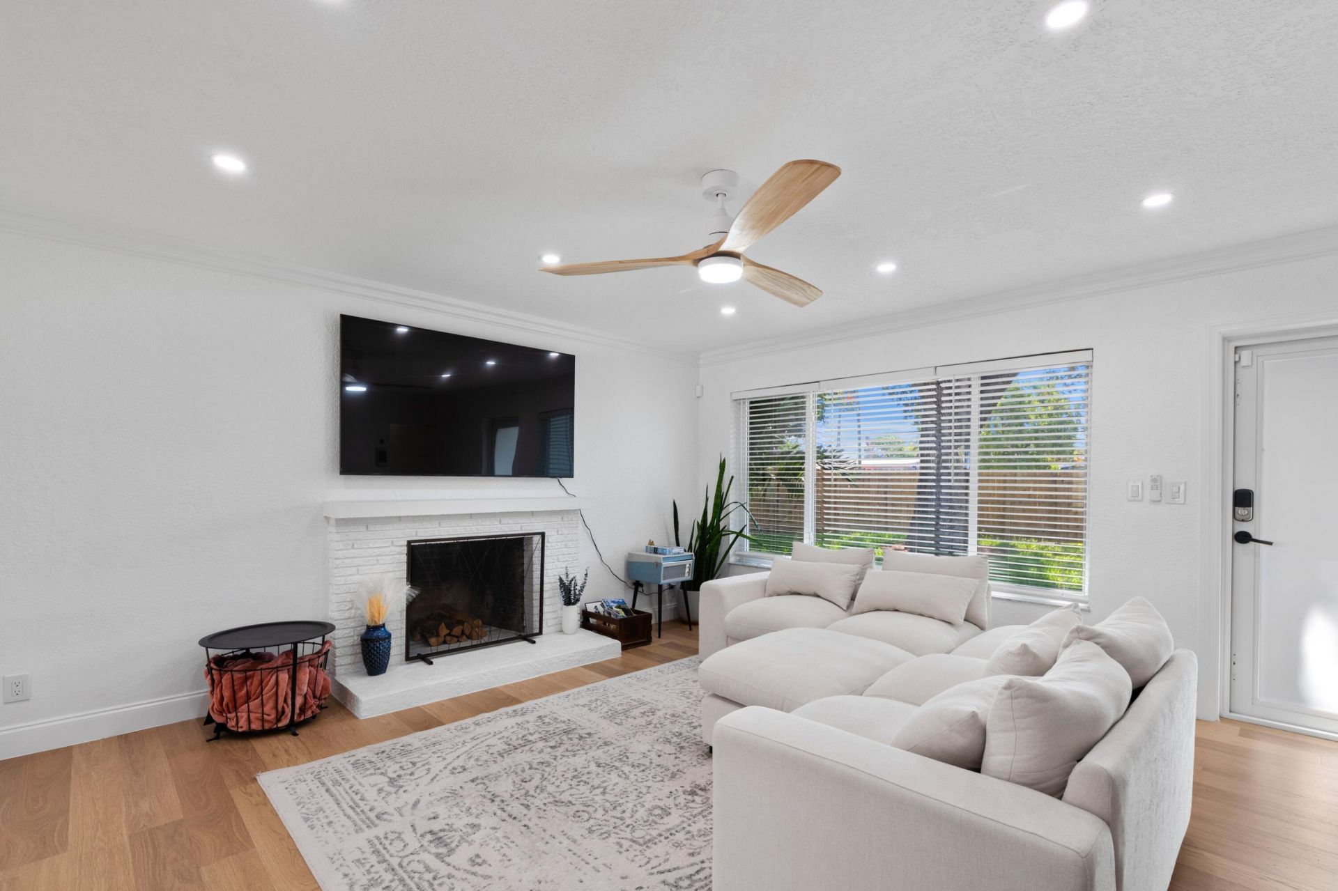 1517 NW 12th Avenue, Fort Lauderdale, FL 33311 Photo