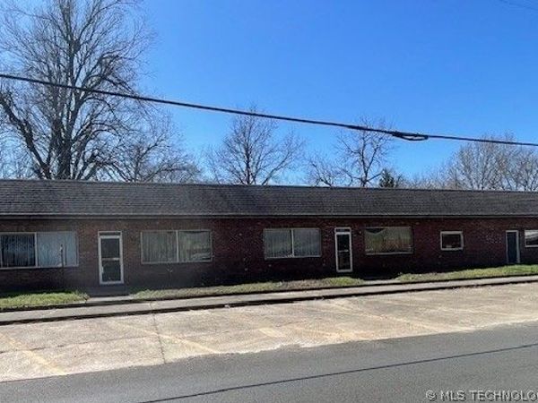 901 Callahan Street , Muskogee, OK 74403
