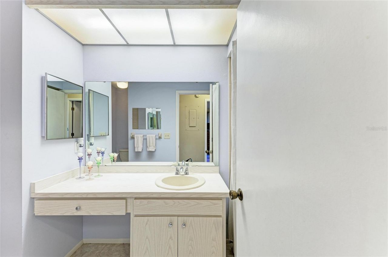 3405 Tallywood Lane, Unit 7130, Sarasota, FL 34237 Photo