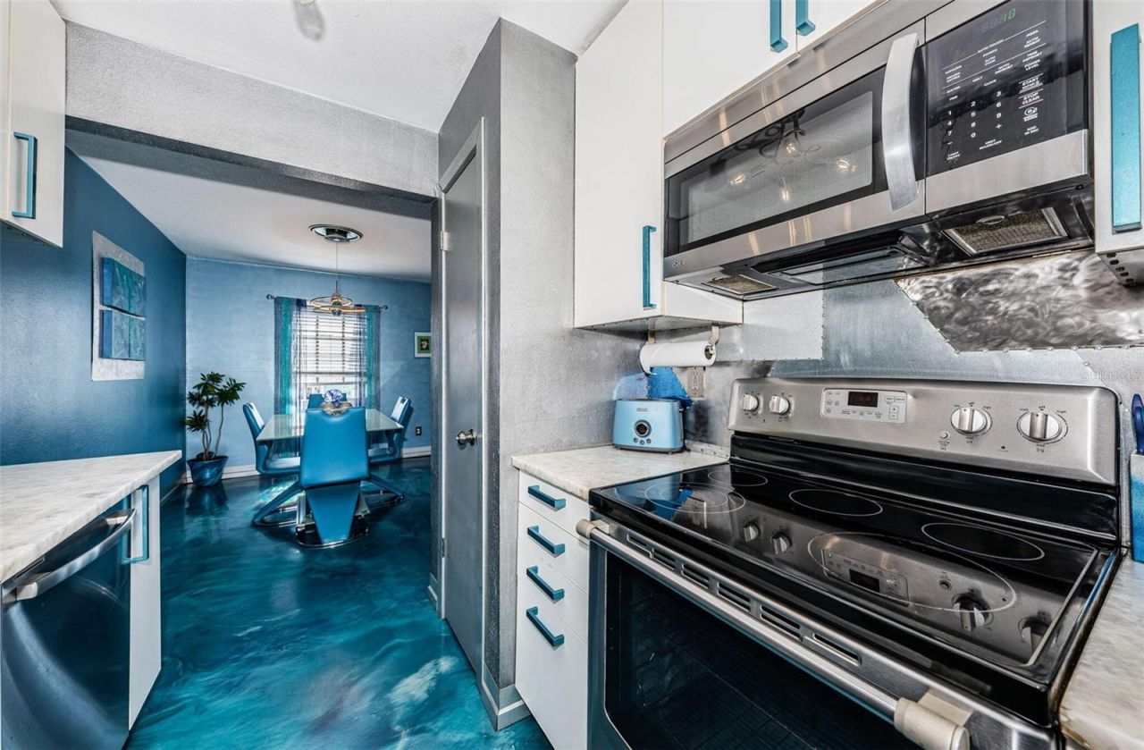 5011 Starfish Drive Se, Unit C, Saint Petersburg, FL 33705 Photo