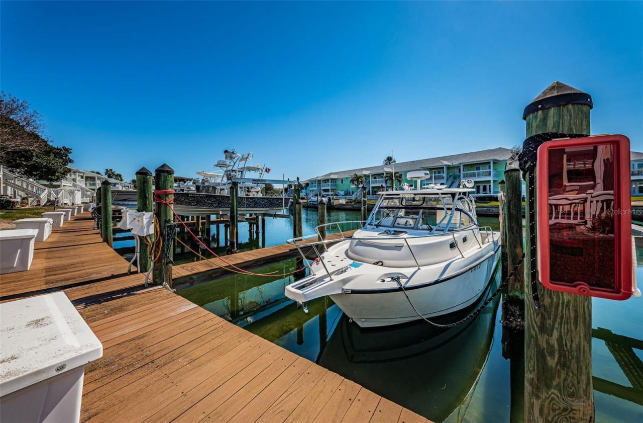 5011 Starfish Drive Se, Unit C, Saint Petersburg, FL 33705 Photo