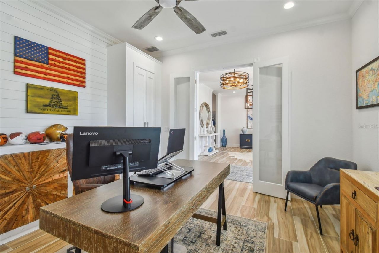 4835 W Bay Villa Avenue, Tampa, FL 33611 Photo