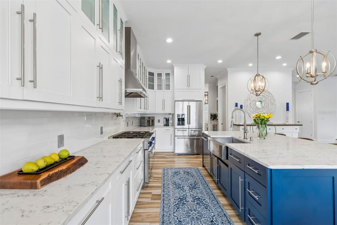 4835 W Bay Villa Avenue, Tampa, FL 33611 Photo