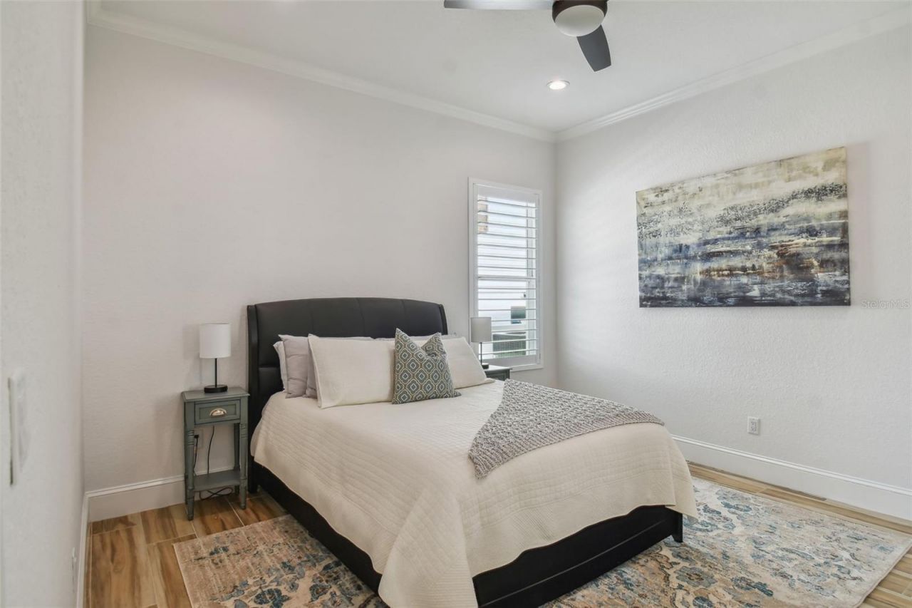 4835 W Bay Villa Avenue, Tampa, FL 33611 Photo