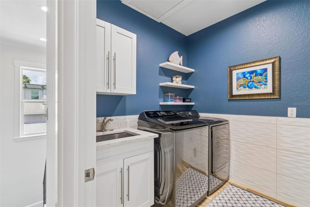 4835 W Bay Villa Avenue, Tampa, FL 33611 Photo