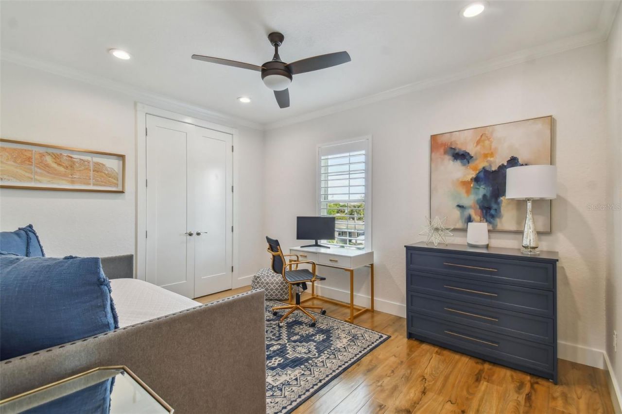 4835 W Bay Villa Avenue, Tampa, FL 33611 Photo