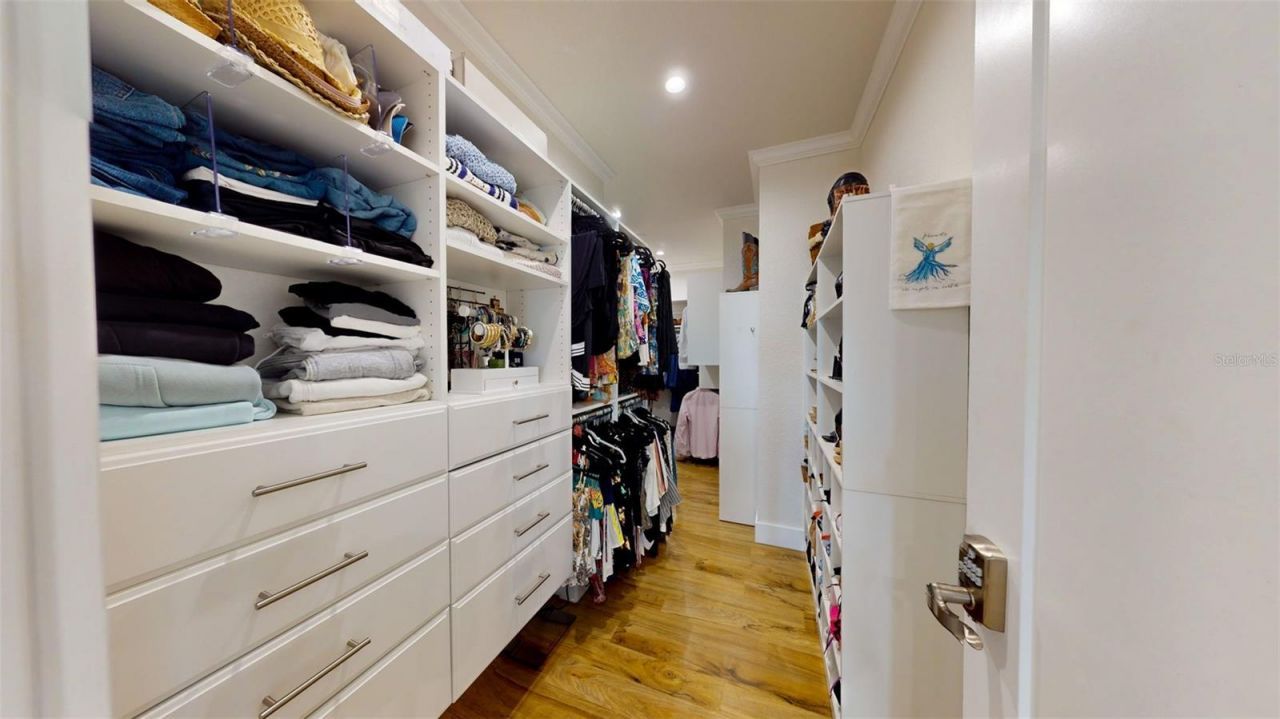 4835 W Bay Villa Avenue, Tampa, FL 33611 Photo