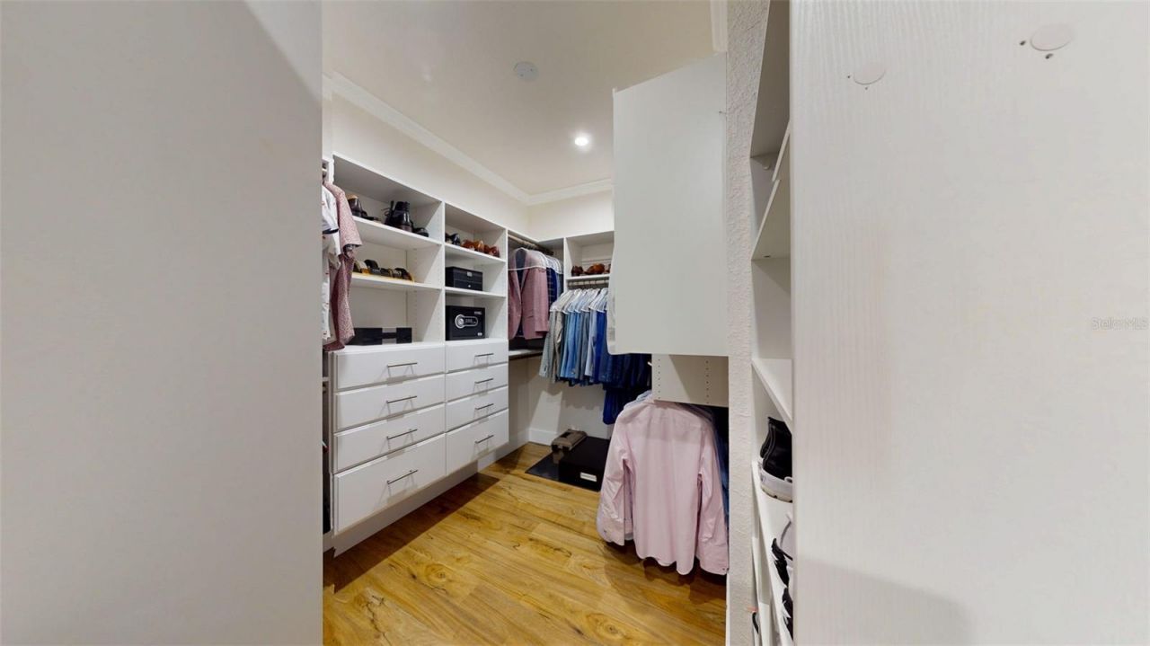 4835 W Bay Villa Avenue, Tampa, FL 33611 Photo