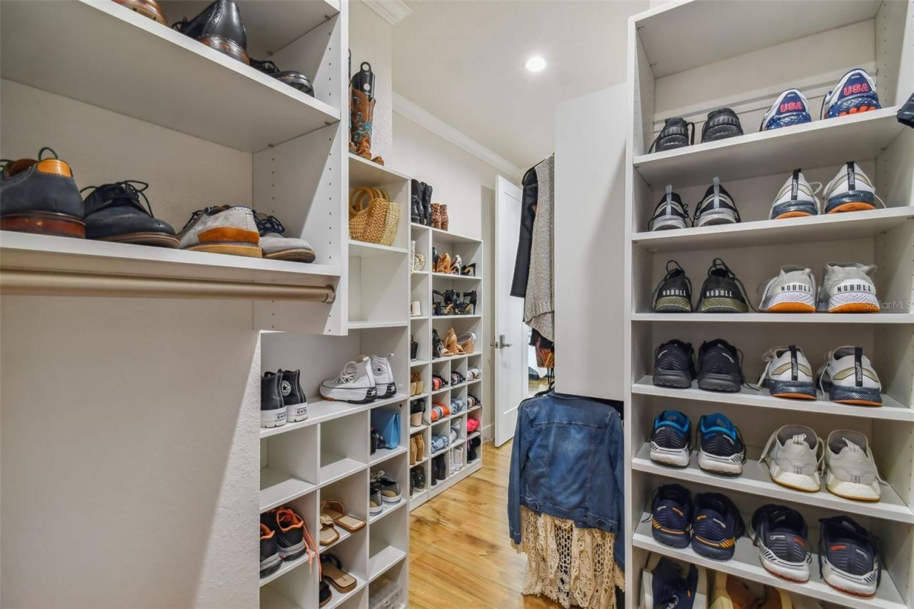 4835 W Bay Villa Avenue, Tampa, FL 33611 Photo