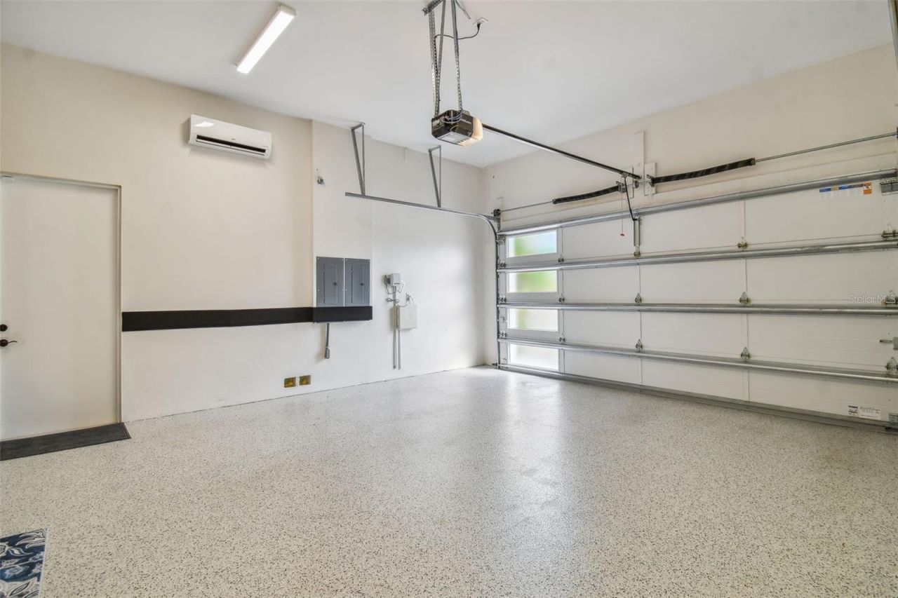 4835 W Bay Villa Avenue, Tampa, FL 33611 Photo