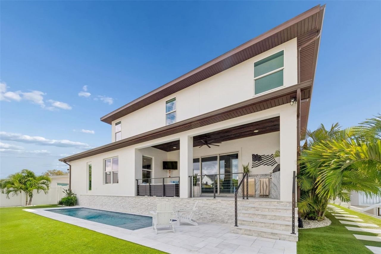 4835 W Bay Villa Avenue, Tampa, FL 33611 Photo