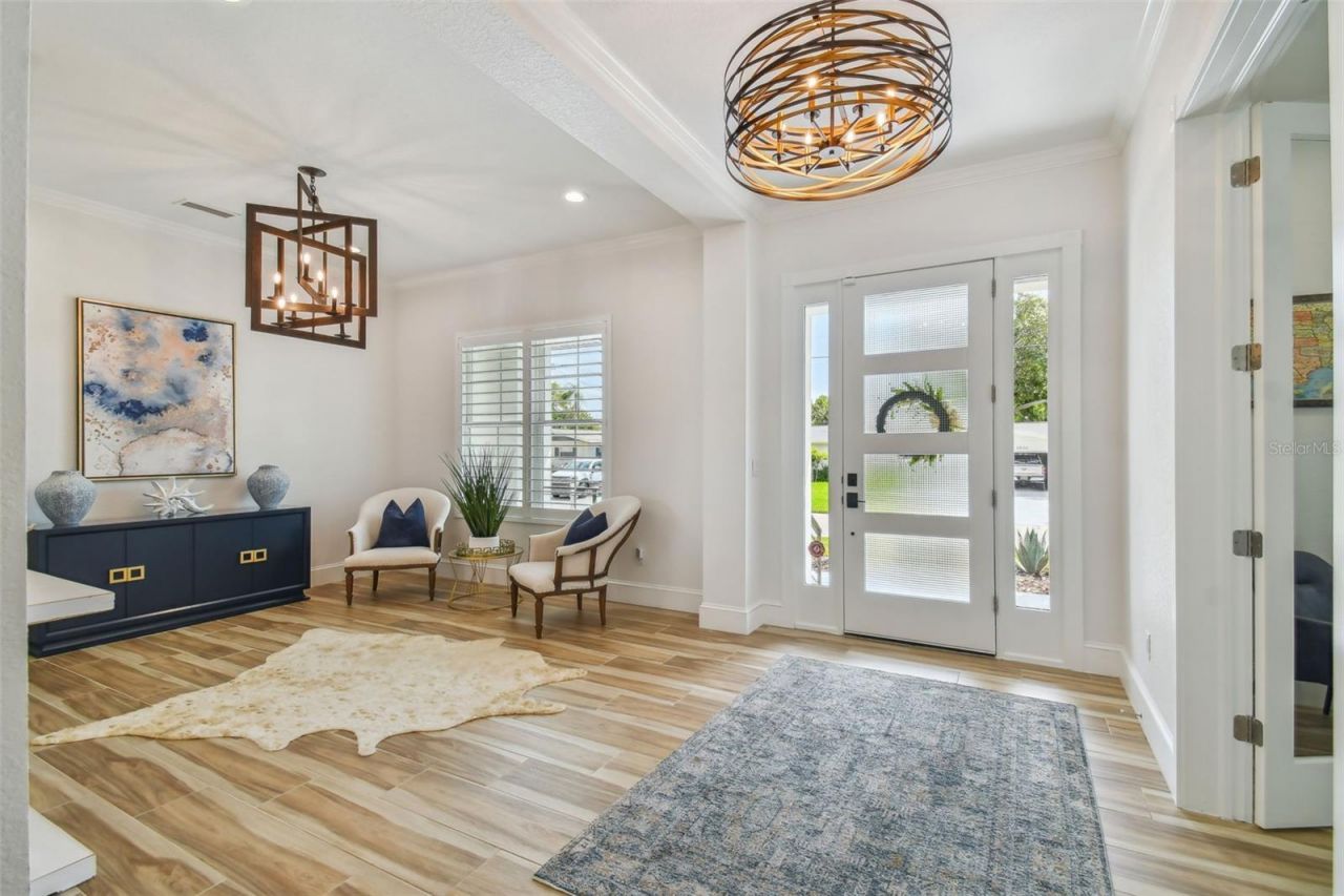 4835 W Bay Villa Avenue, Tampa, FL 33611 Photo