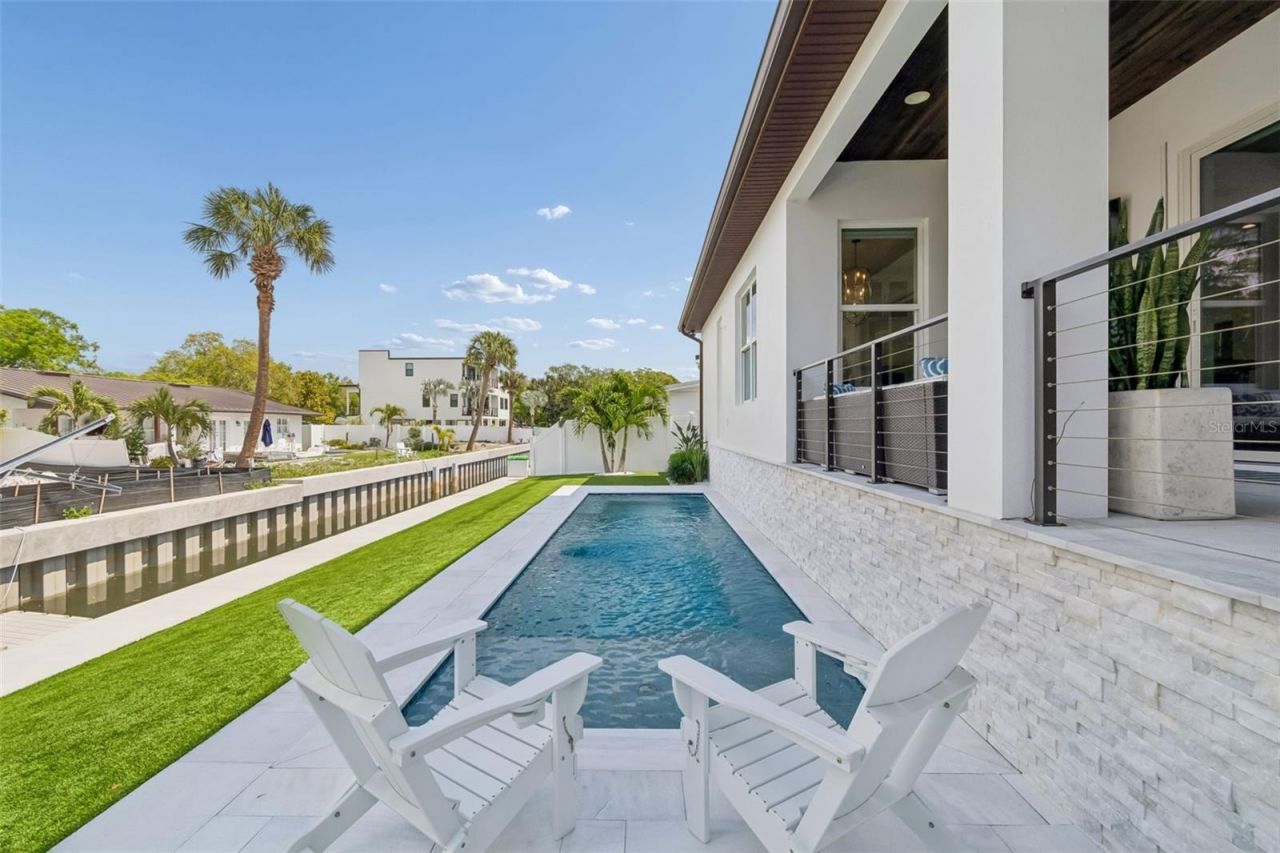 4835 W Bay Villa Avenue, Tampa, FL 33611 Photo