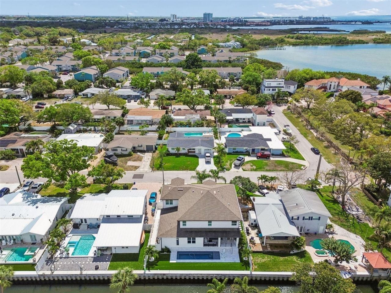 4835 W Bay Villa Avenue, Tampa, FL 33611 Photo