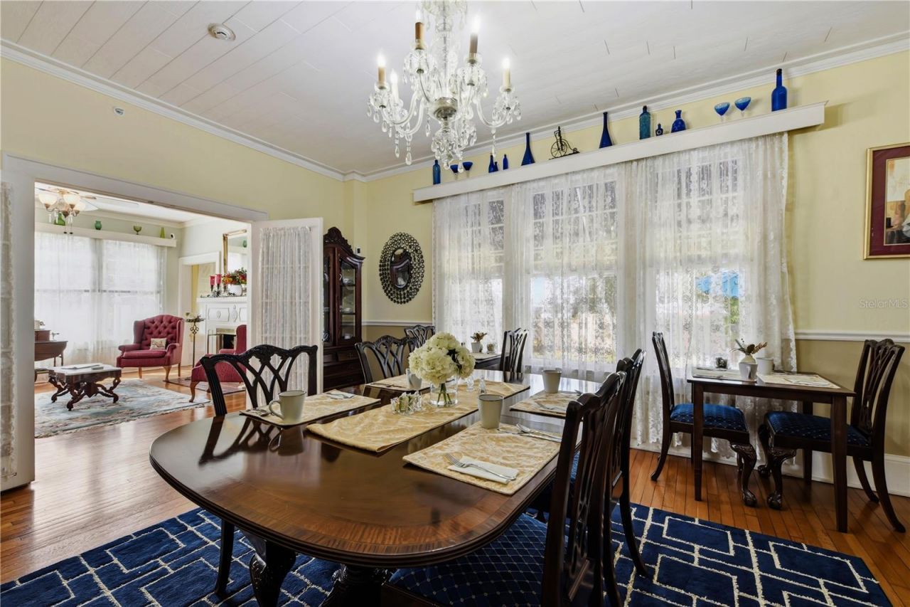 347 E 3rd Avenue, Mount Dora, FL 32757 Photo