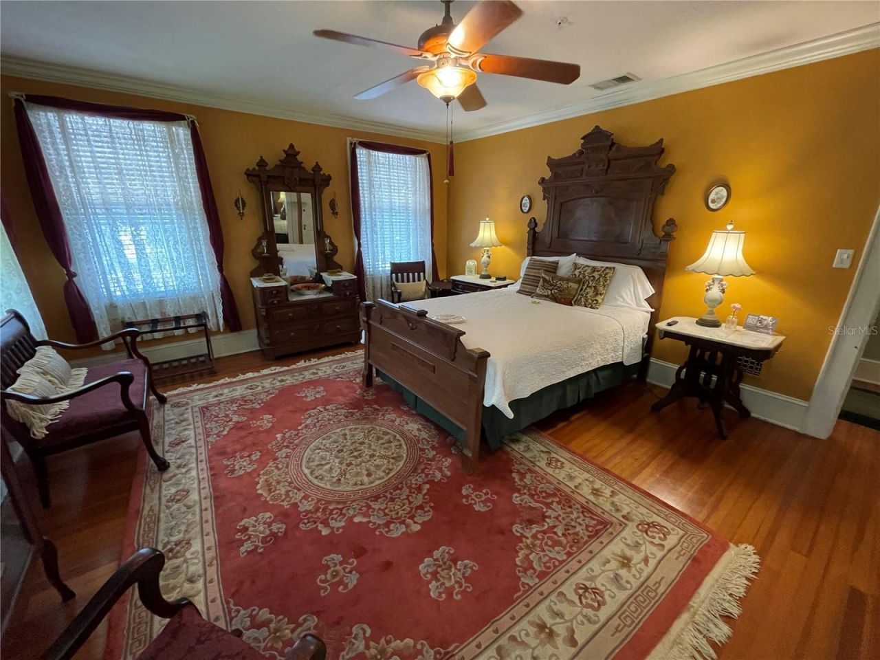 347 E 3rd Avenue, Mount Dora, FL 32757 Photo