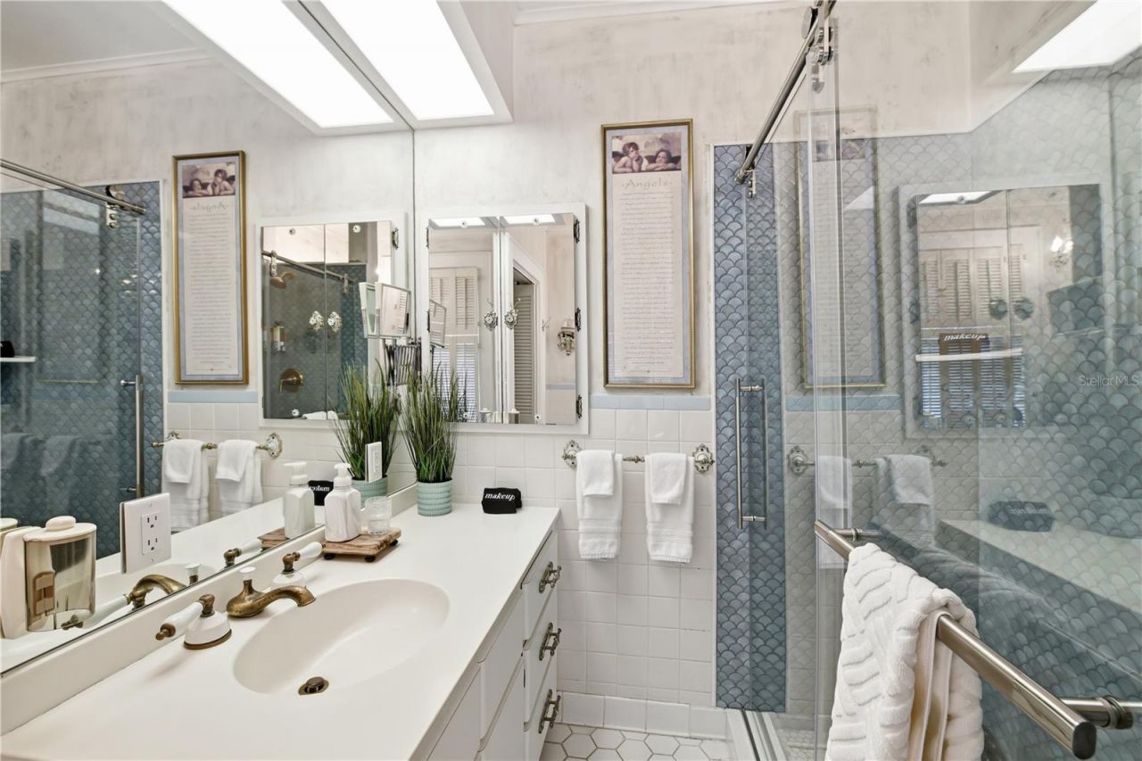 347 E 3rd Avenue, Mount Dora, FL 32757 Photo