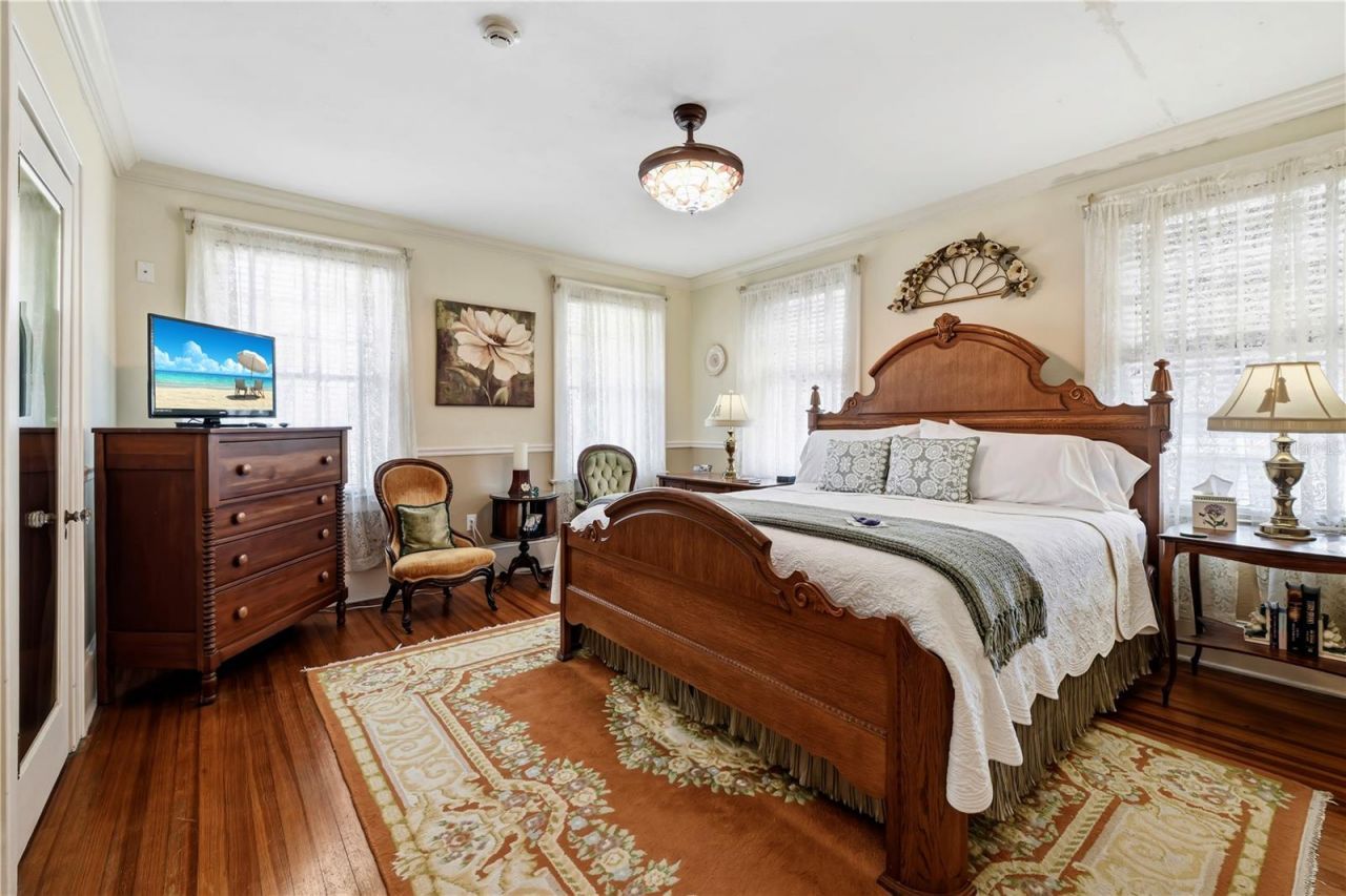 347 E 3rd Avenue, Mount Dora, FL 32757 Photo