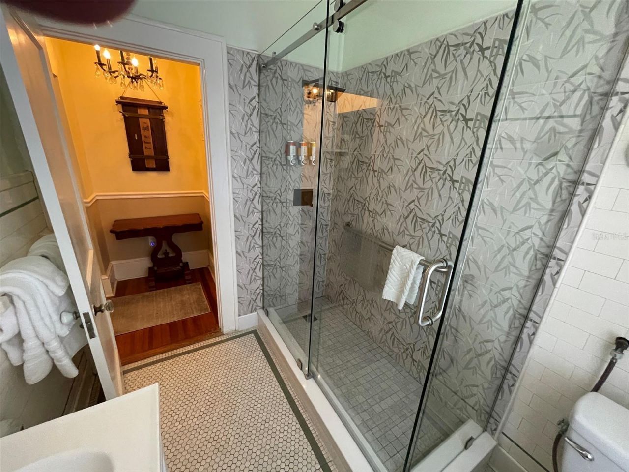 347 E 3rd Avenue, Mount Dora, FL 32757 Photo